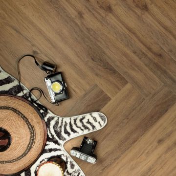 Douwes Dekker Ambitieus Trendy Visgraat Caramel 04856 Incl. geïntegreerde ondervloer Rigid Click PVC