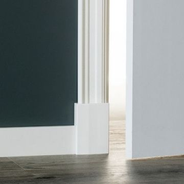 Vochtwerende MDF deurlijst Romantisch 16x90mm wit Gelakt RAL9010 - 16073