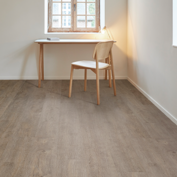 COREtec Essentials 1500 Great Norn Oak LVR 9605 WPC Rigid Core Click PVC