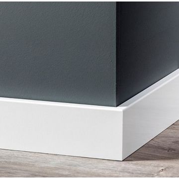 Vochtwerende MDF plint Modern Recht 12x70mm wit Gelakt RAL9010 - 16030/M0108420