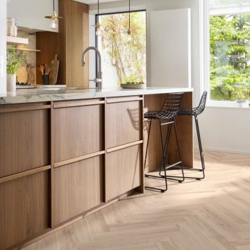 Moduleo LayRed Black Oak 22210 Visgraat Rigid Click PVC