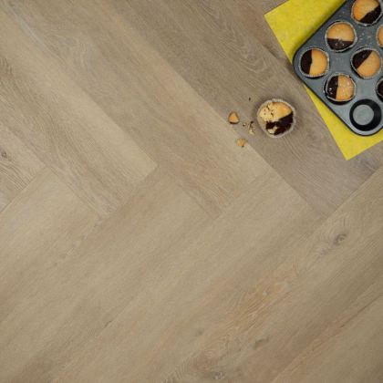 Douwes Dekker Ambitieus Brede Visgraat Honing Click Rigid PVC 04874 main product photo