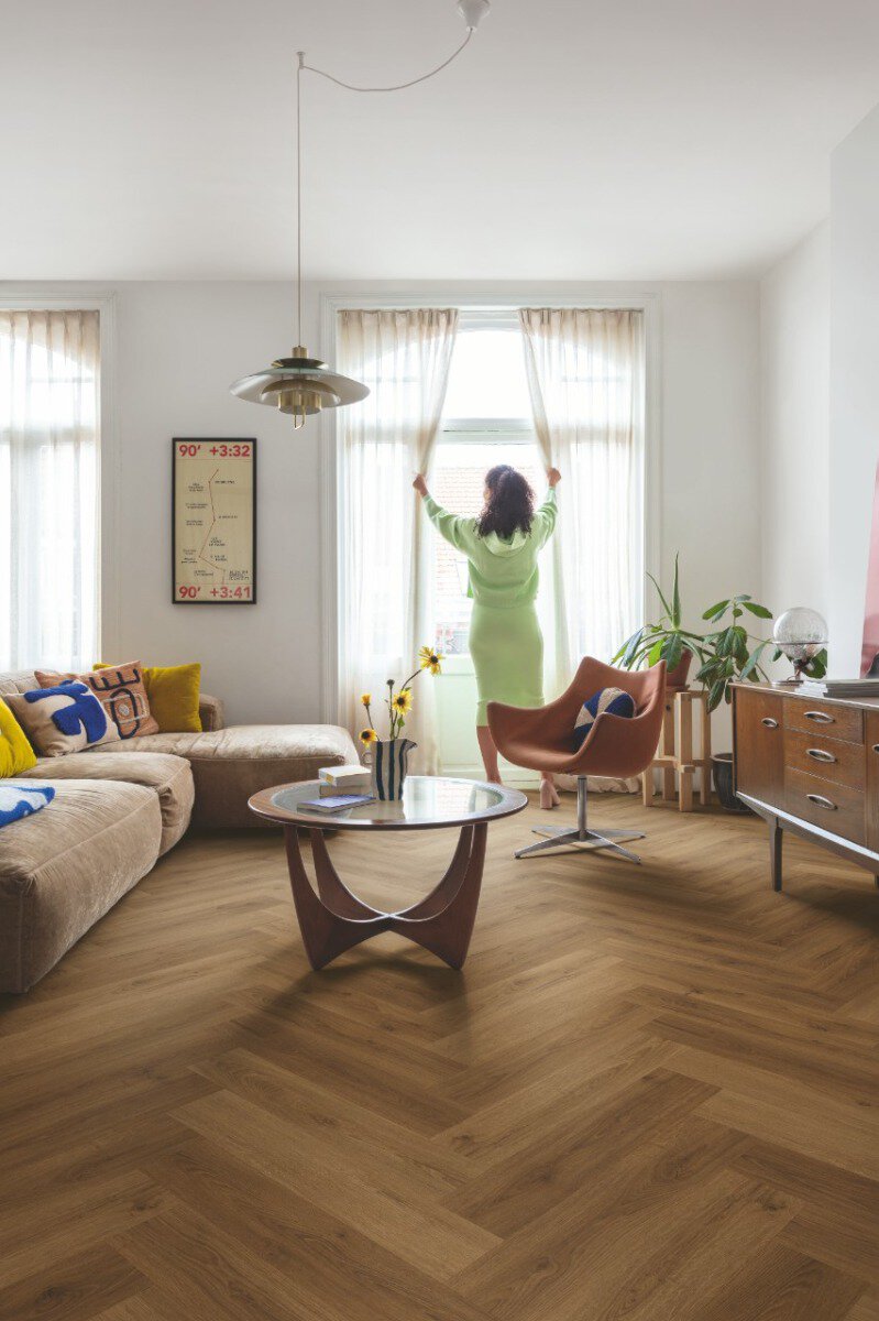 Quick-Step Alpha PVC Ciro Botanische Karamel Eik 5+1mm AVHBU40364 Rigid Click Visgraat PVC