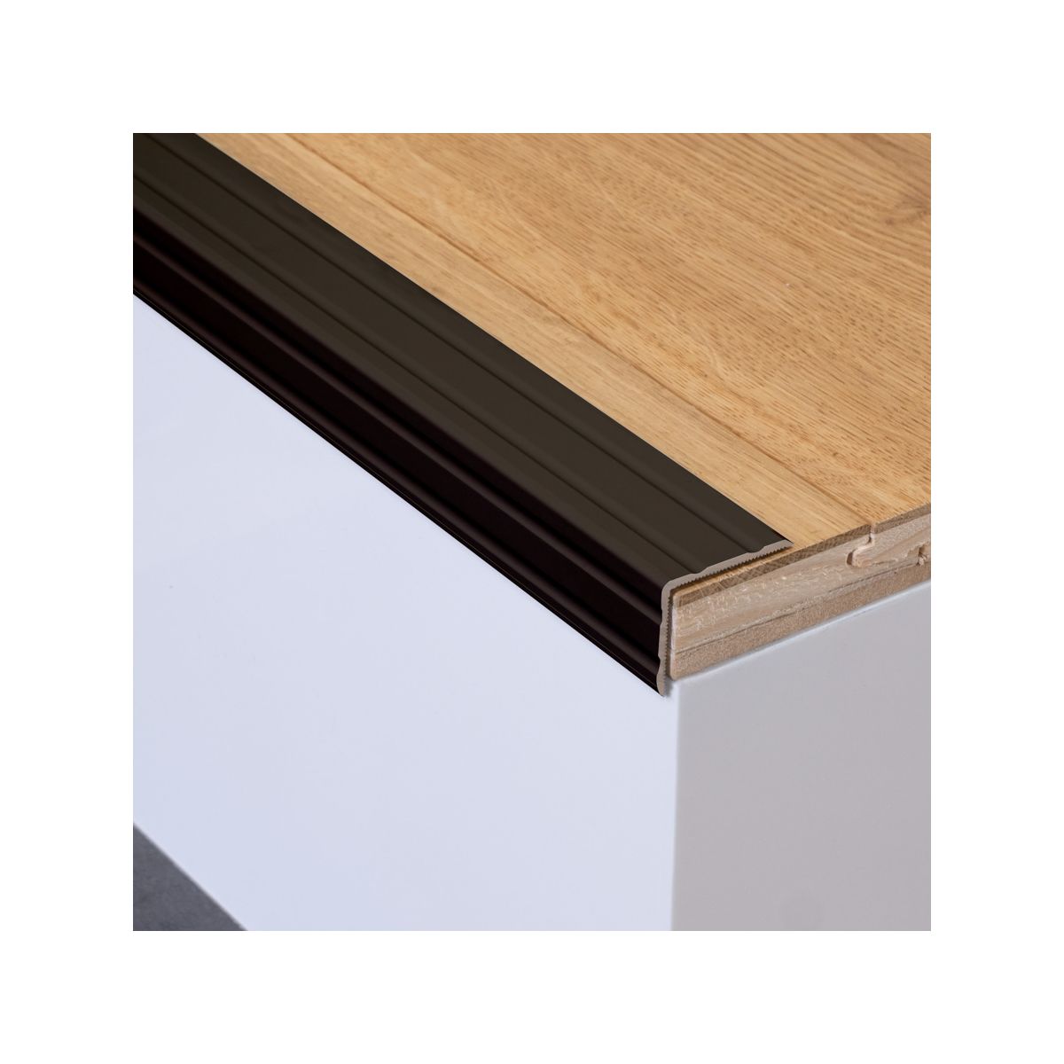 Hoeklijnprofiel zelfklevend 24.5-30mm Brons 100cm - 69402 - Afbeelding 2