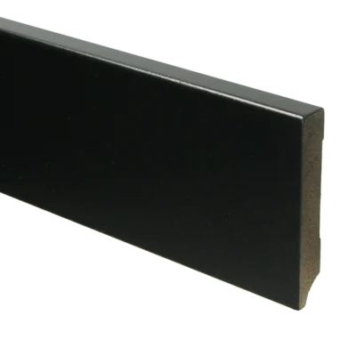 Vochtwerende MDF plint Modern 15x90mm Gelakt Zwart RAL9005 - 15940